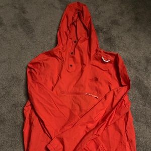 North face pull over
